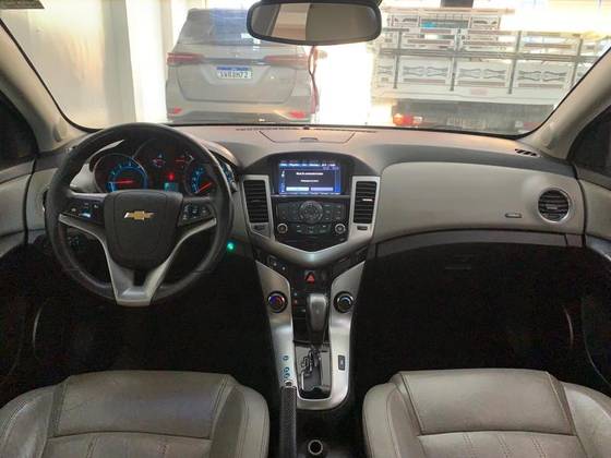 CHEVROLET CRUZE 1.8 LTZ 16V FLEX 4P AUTOMÁTICO CHEVROLET CRUZE 1.8 LTZ 16V FLEX 4P AUTOMÁTICO